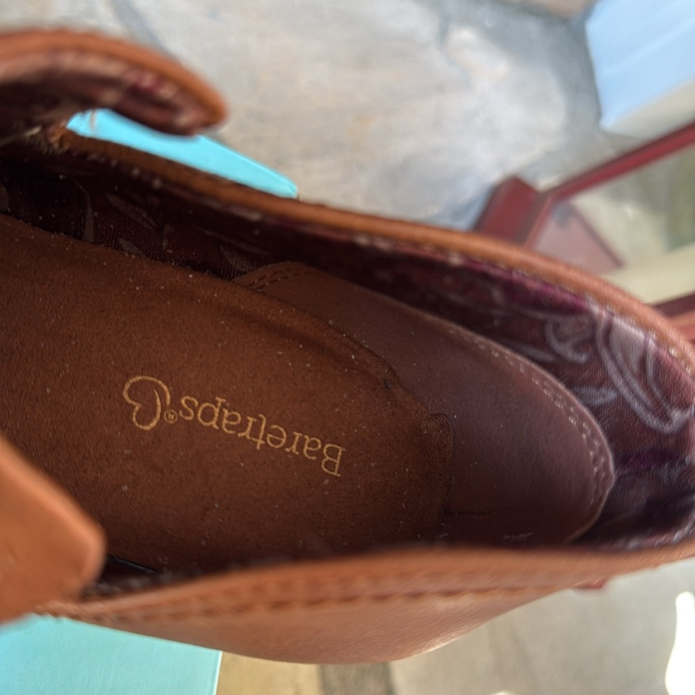 Baretraps Lidian ankle booties - Picture 7 of 9